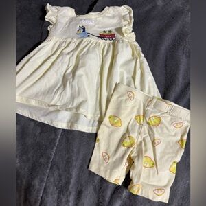Baby Girl Lemon Print Two-Piece Set in Pale Yellow